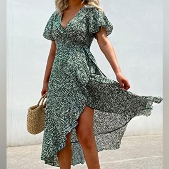 Cupshe wrap dress - Picture 1 of 5